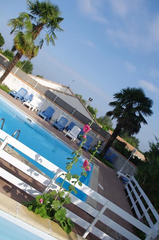 Le Clos Fleuri Hotel Medis ภายนอก รูปภาพ